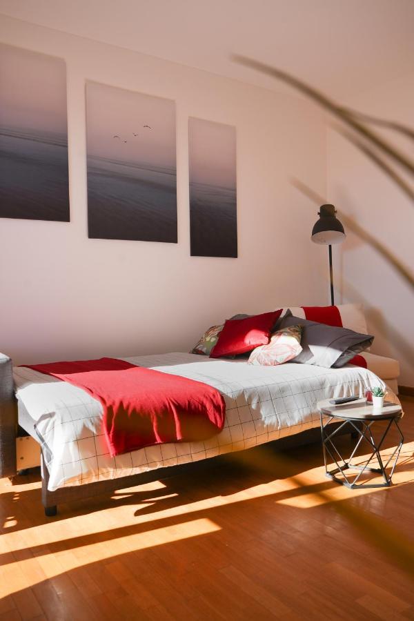 10 Min From The Airport-Wifi-Free Parking Lejlighed Samarate Eksteriør billede